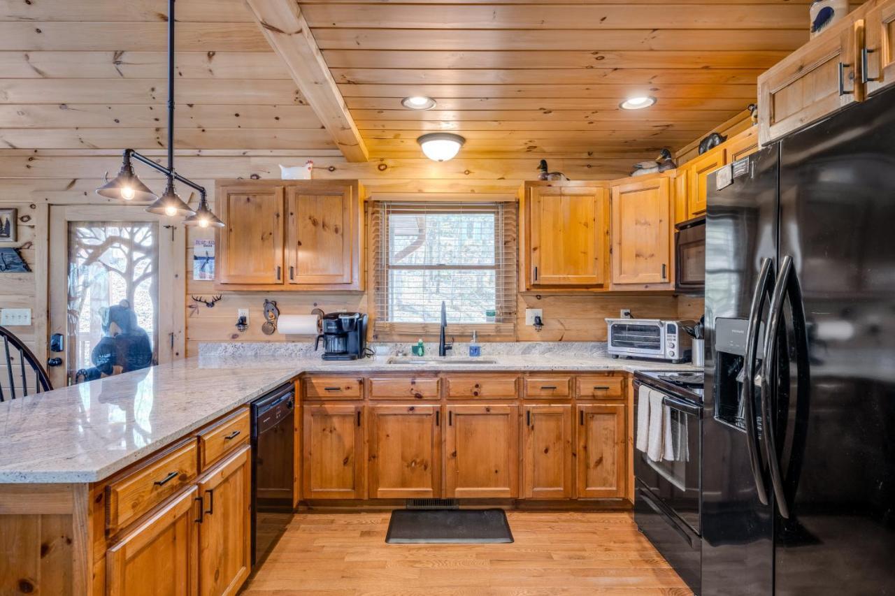 Blue Ridge Bear Bungalow Екстериор снимка