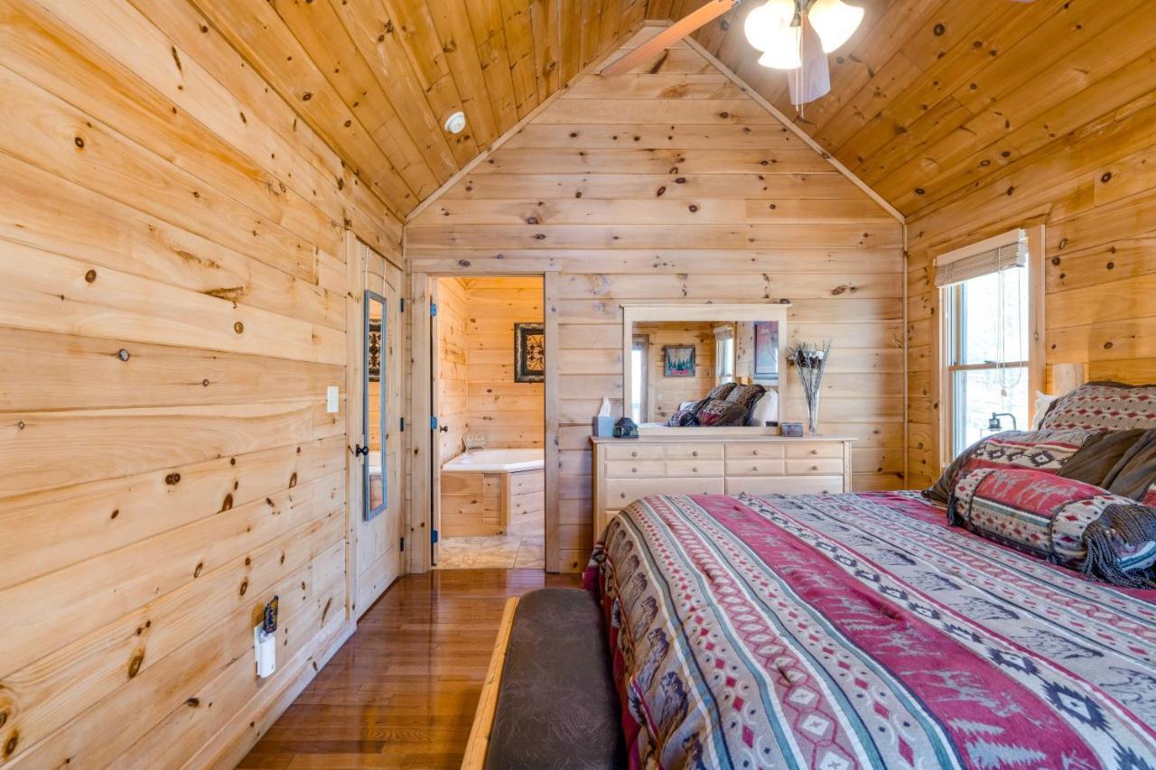 Blue Ridge Bear Bungalow Екстериор снимка