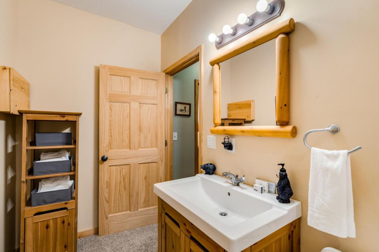 Blue Ridge Bear Bungalow Екстериор снимка