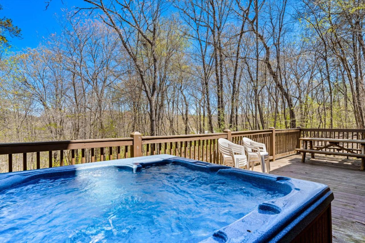 Blue Ridge Bear Bungalow Екстериор снимка