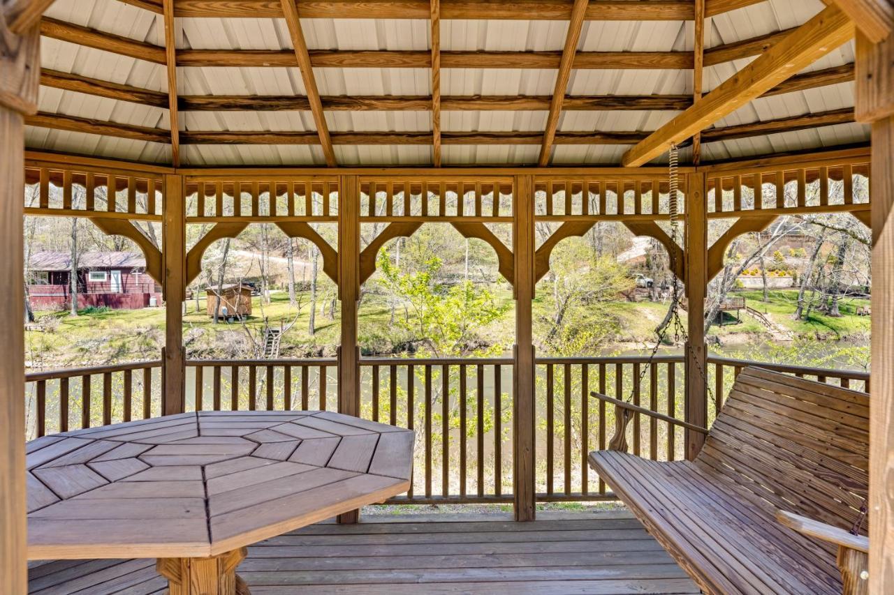 Blue Ridge Bear Bungalow Екстериор снимка