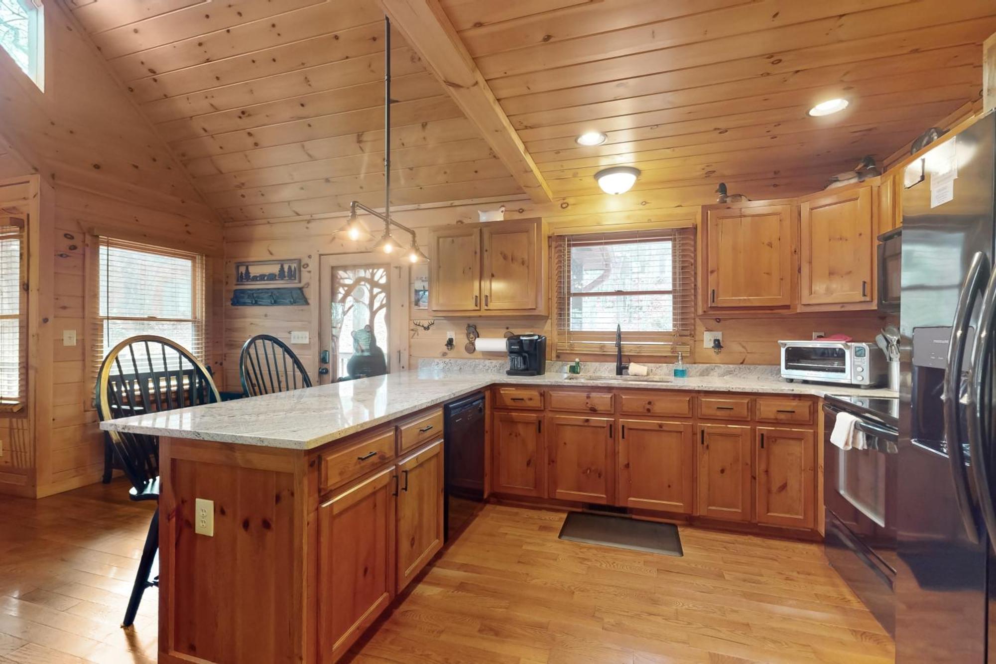 Blue Ridge Bear Bungalow Екстериор снимка