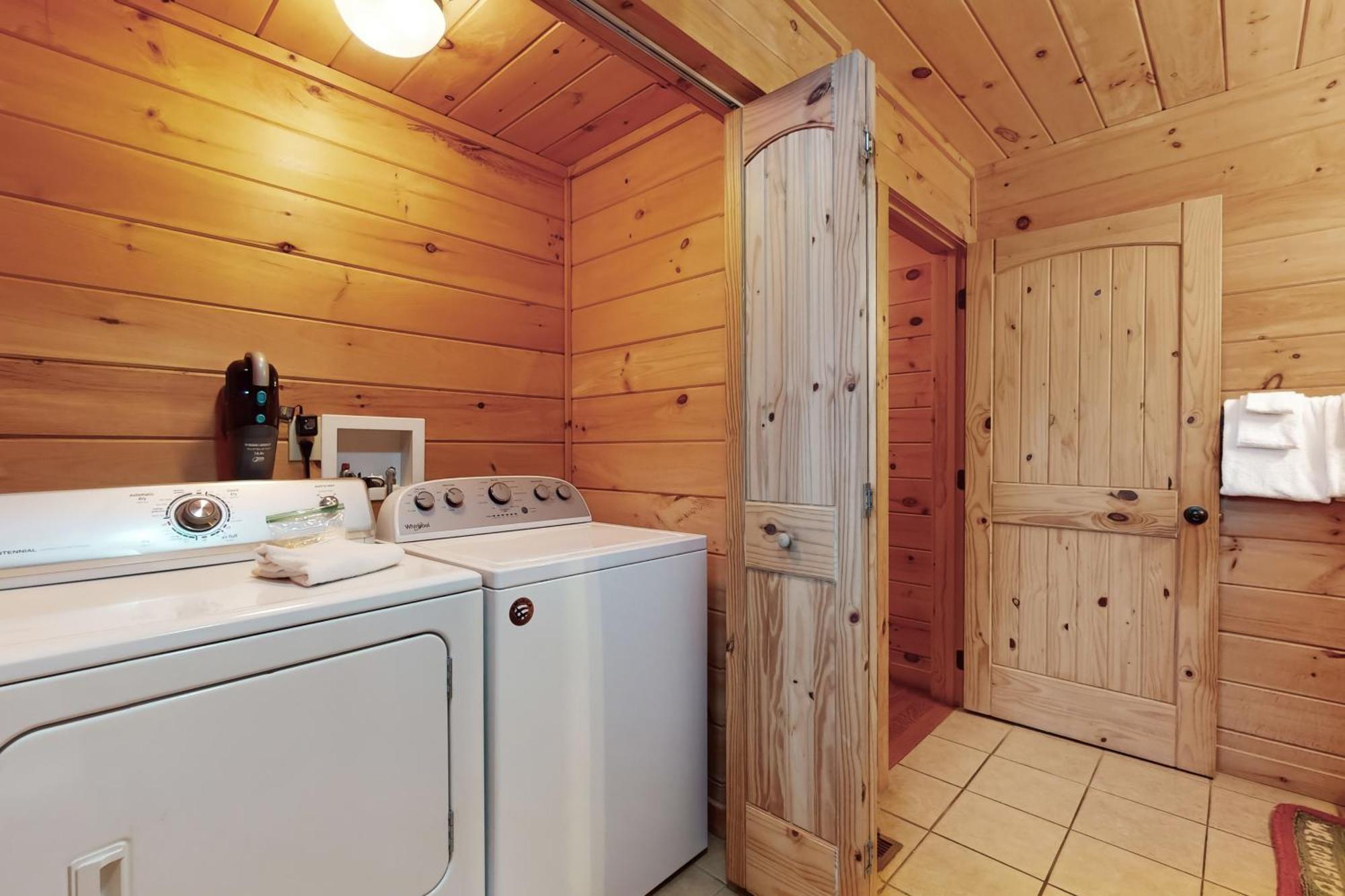 Blue Ridge Bear Bungalow Екстериор снимка